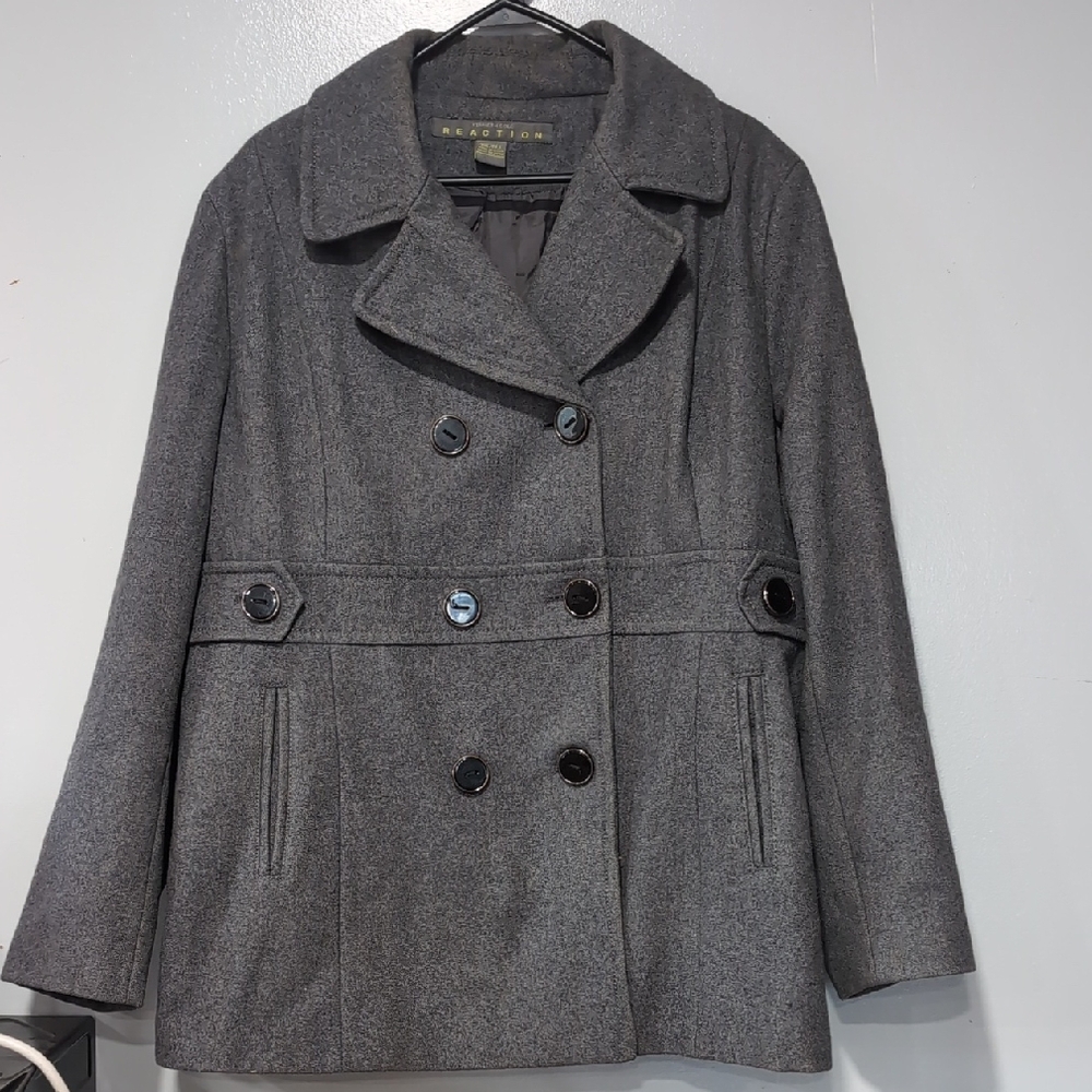 Kenneth Cole Reaction XXL Wool Blend LineGray Pea Coat with buttons and pockets
